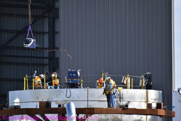 Workers with TIP TIG equipment on SpaceX Starship production platform